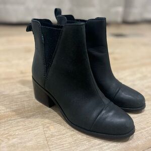 Toms Black Leather Boots